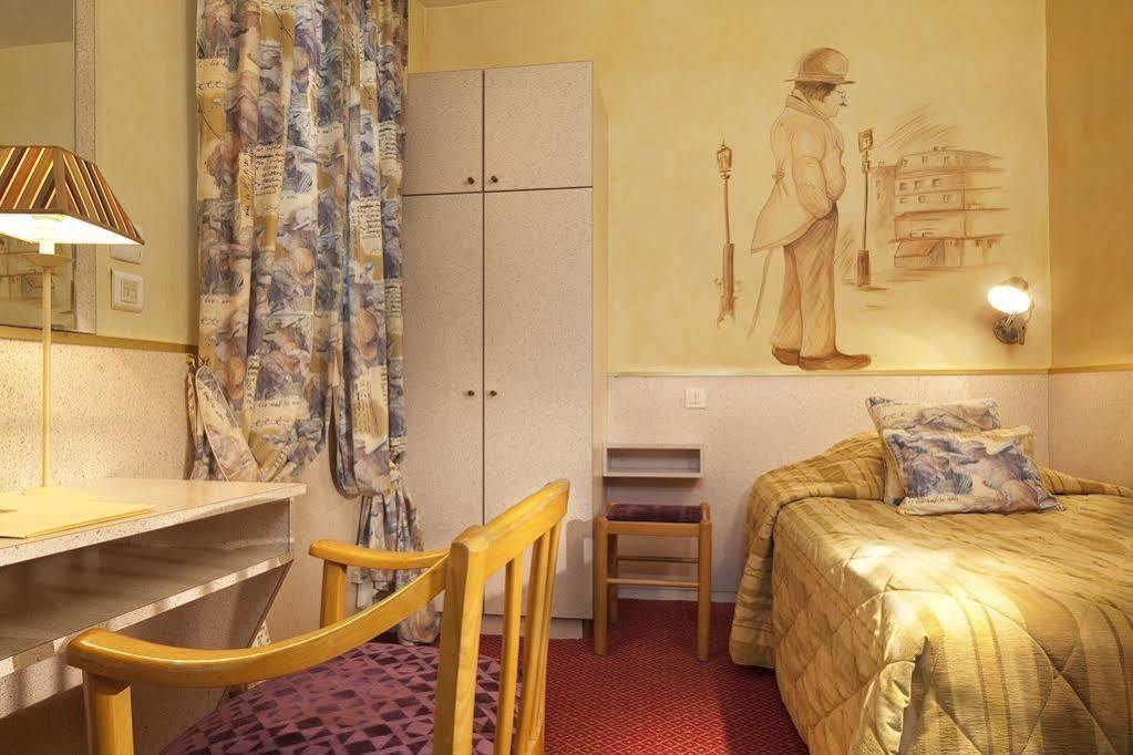 Hotel Du Levant Paris Bagian luar foto